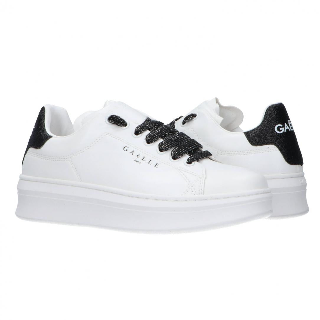 Gaelle Paris Sneakers con lacci in lurex bianco nero