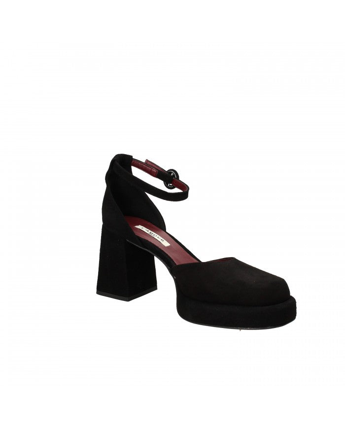 L'Amour by Albano Dècollettè nero in camoscio con plateau t.7