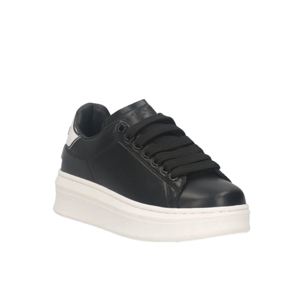 Gaelle Sneakers Nera con Talloncino Bianco