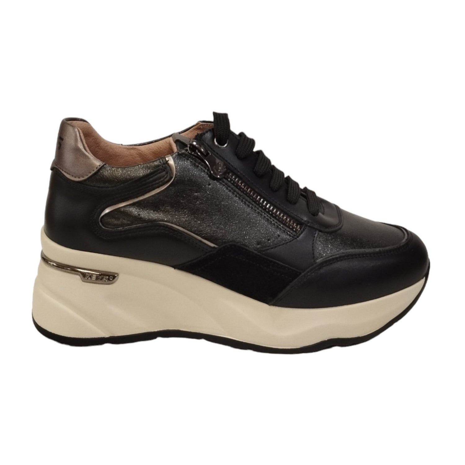 Keys Sneakers Nera in Pelle Laminata con Zeppa da Donna