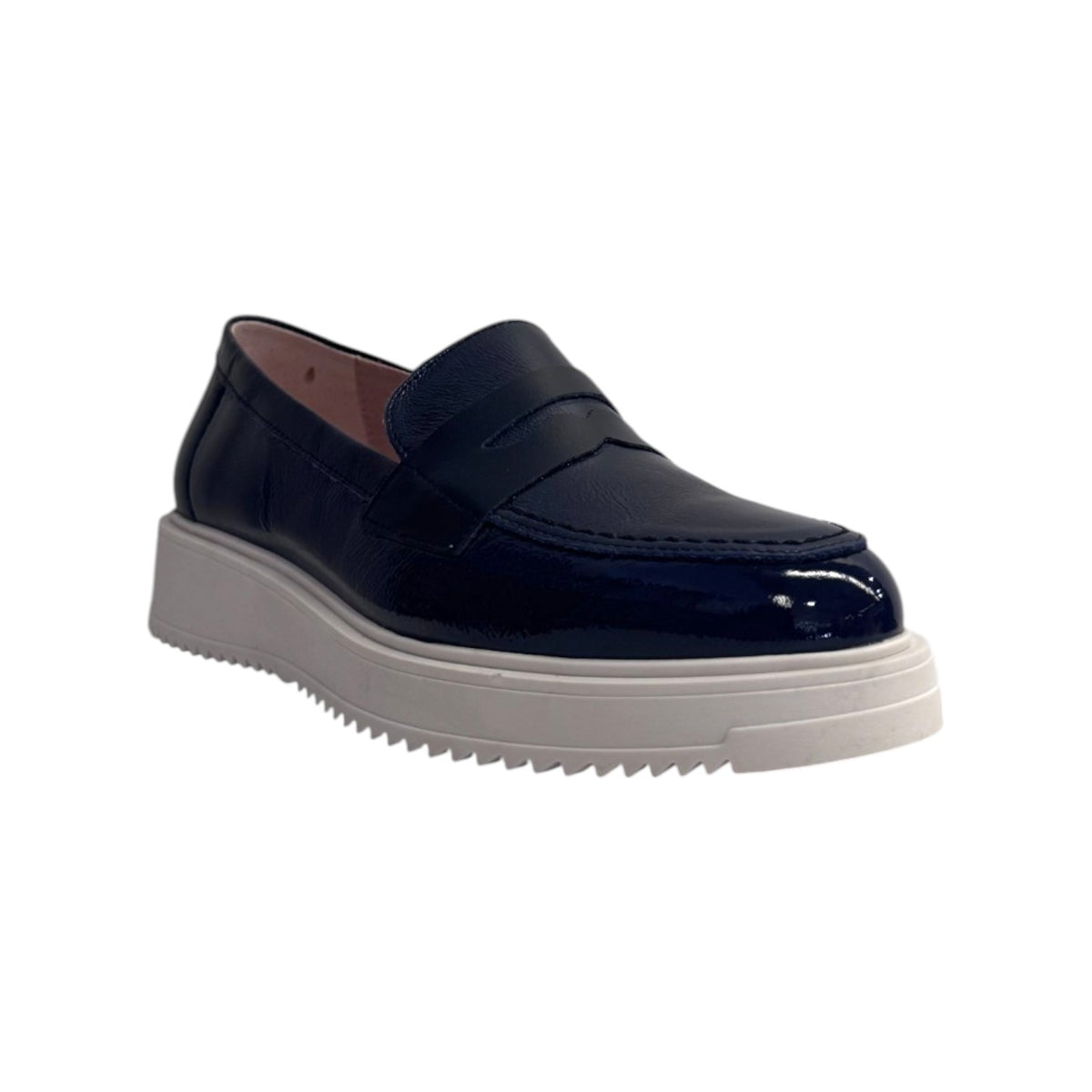 Pitillos Mocassino Donna in Pelle e Vernice Blu con Fondo Bianco