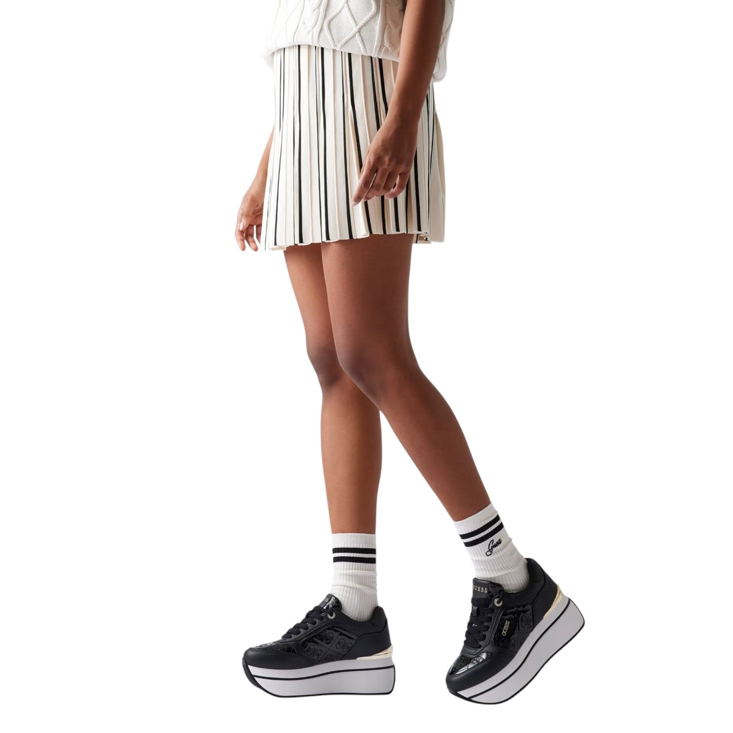 Guess Runner Donna Nera Camrio 4G Logo Numero - 39