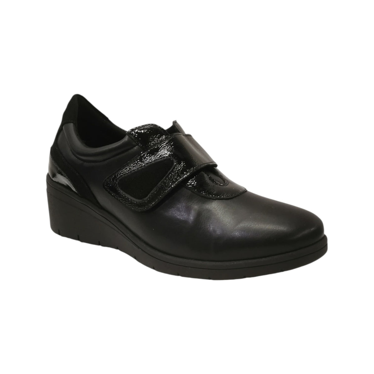 Melluso Scarpa con Strappo Donna in Pelle e Vernice Nera con Zeppa