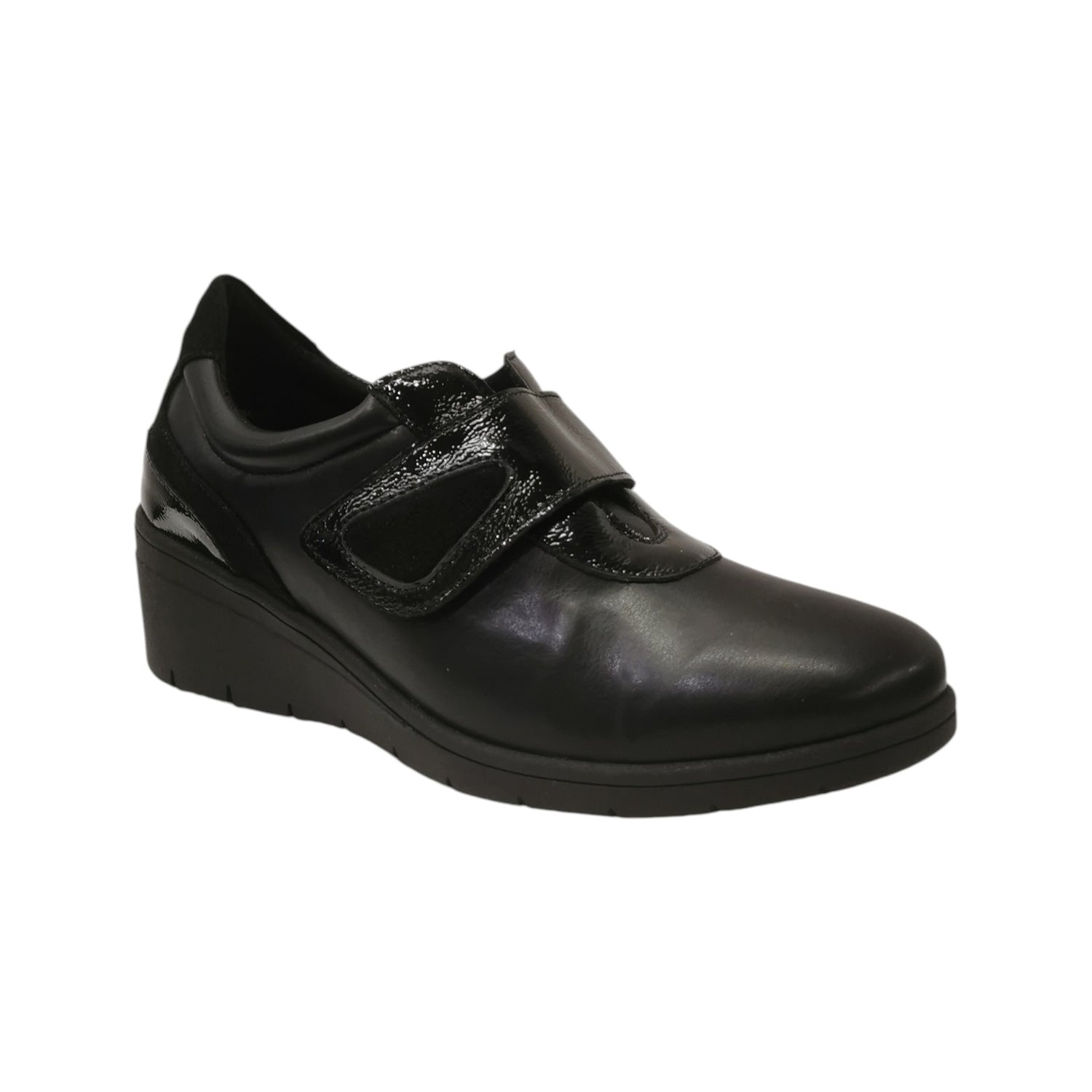 Melluso Scarpa con Strappo Donna in Pelle e Vernice Nera con Zeppa