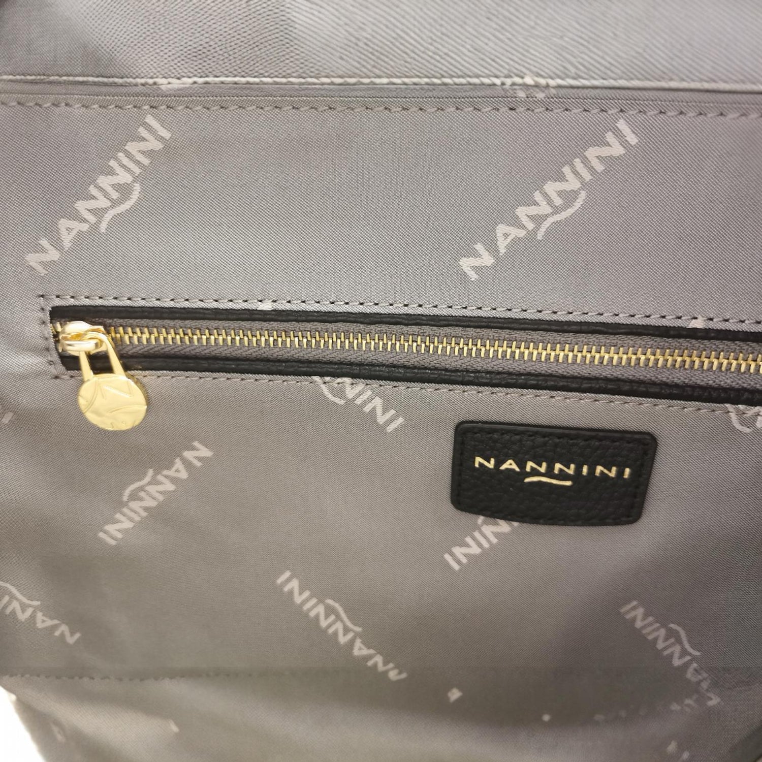 Nannini Firenze Borsa a Spalla Marisa Donna in Pelle Nera con Dettagli Rossi