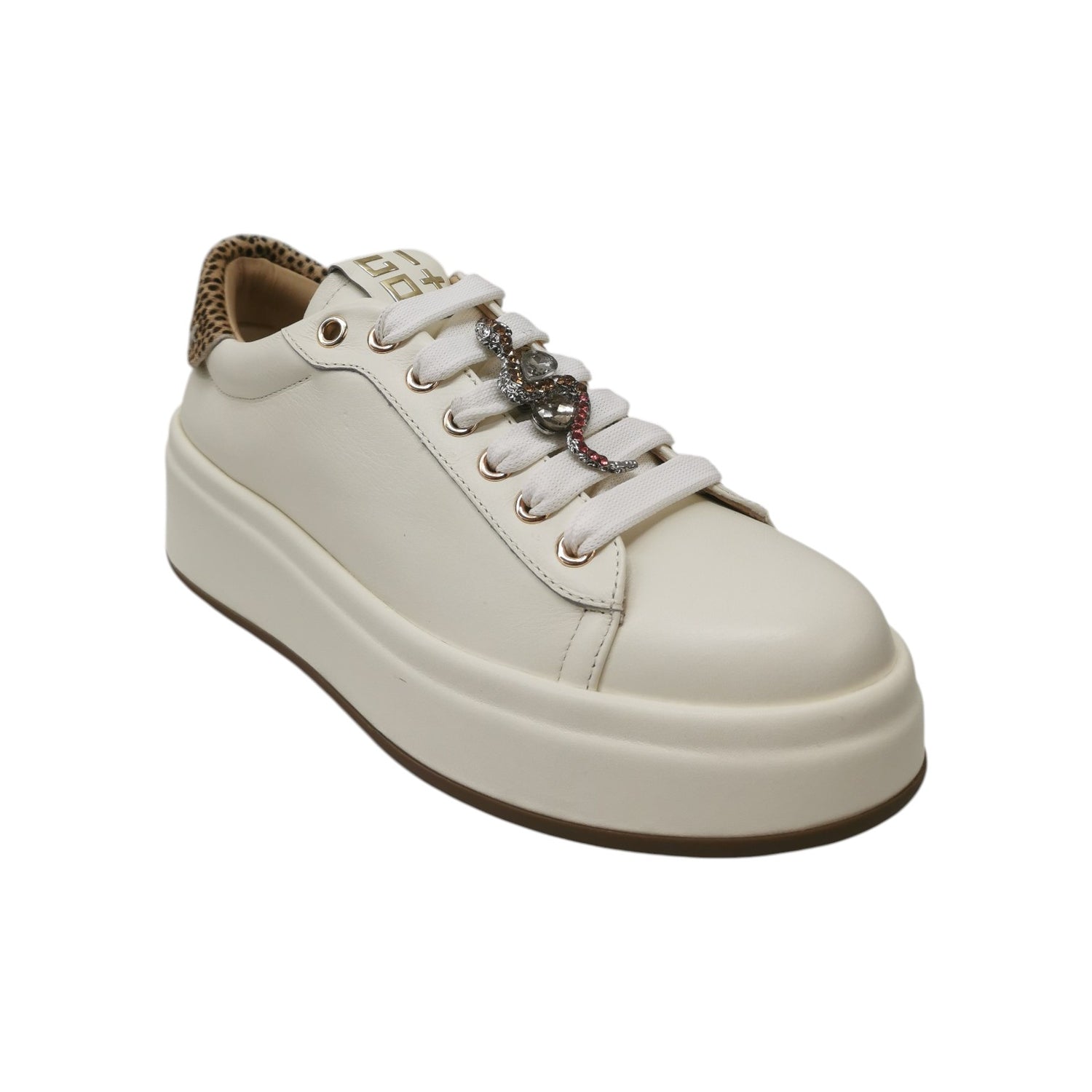 Gio+ Sneakers Donna Platform Latte in Pelle con Serpente Gioiello
