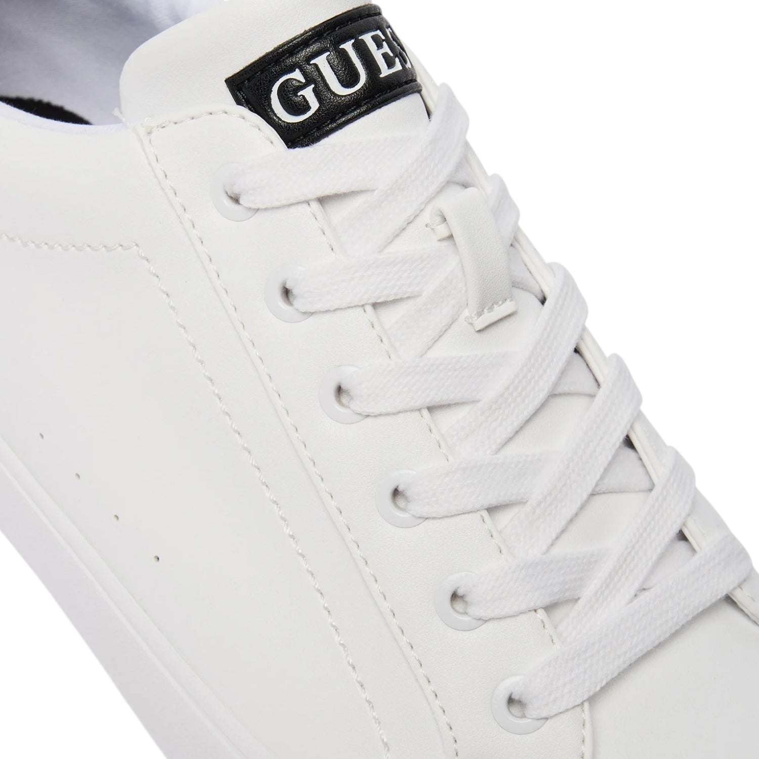 Guess Sneakers Uomo in Ecopelle Bianca con Dettagli Neri